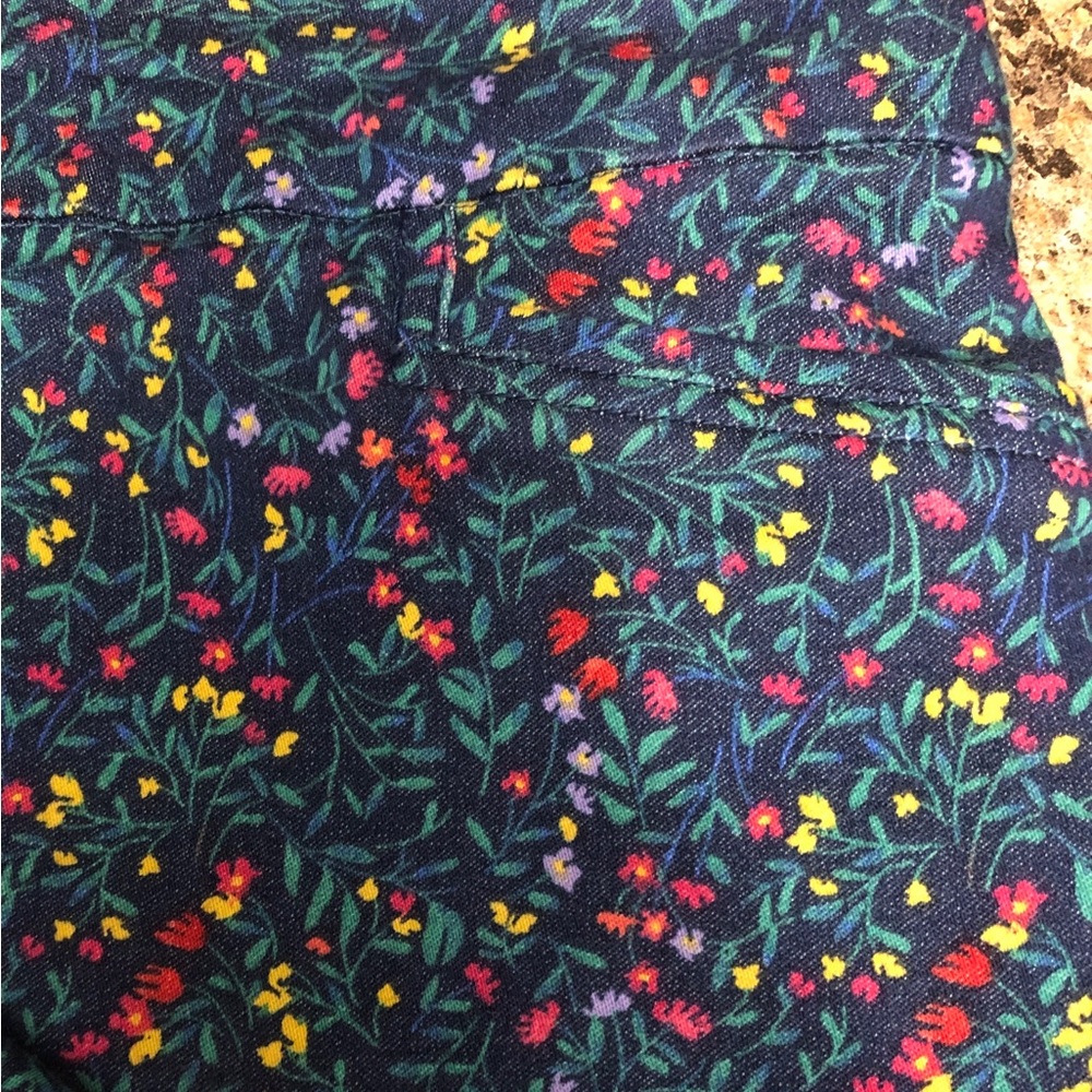 Stretch denim skirt w/shorts lining colorful floral pattern pull on EUC 16R